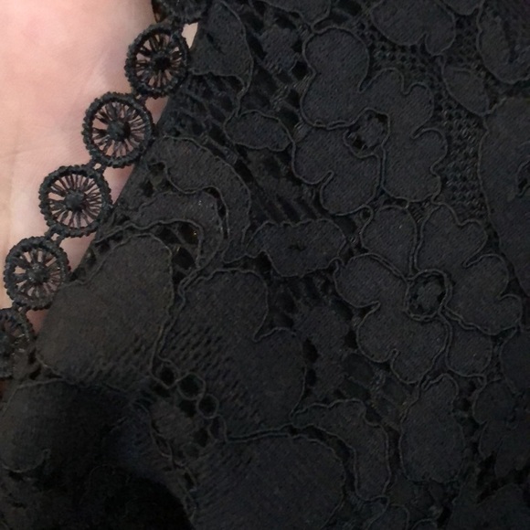 Cabi Black Lace Display Sleeveless Top XSmall - Picture 9 of 9